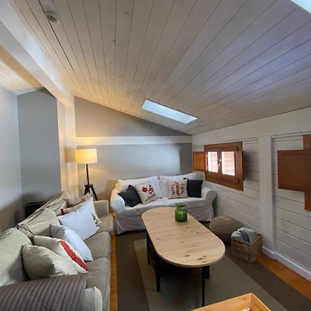 Acogedora Buardilla Duplex 6 Pax Apartman Incles Kültér fotó