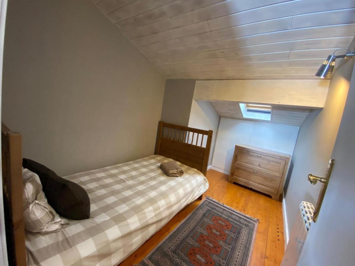 Acogedora Buardilla Duplex 6 Pax Apartman Incles Kültér fotó