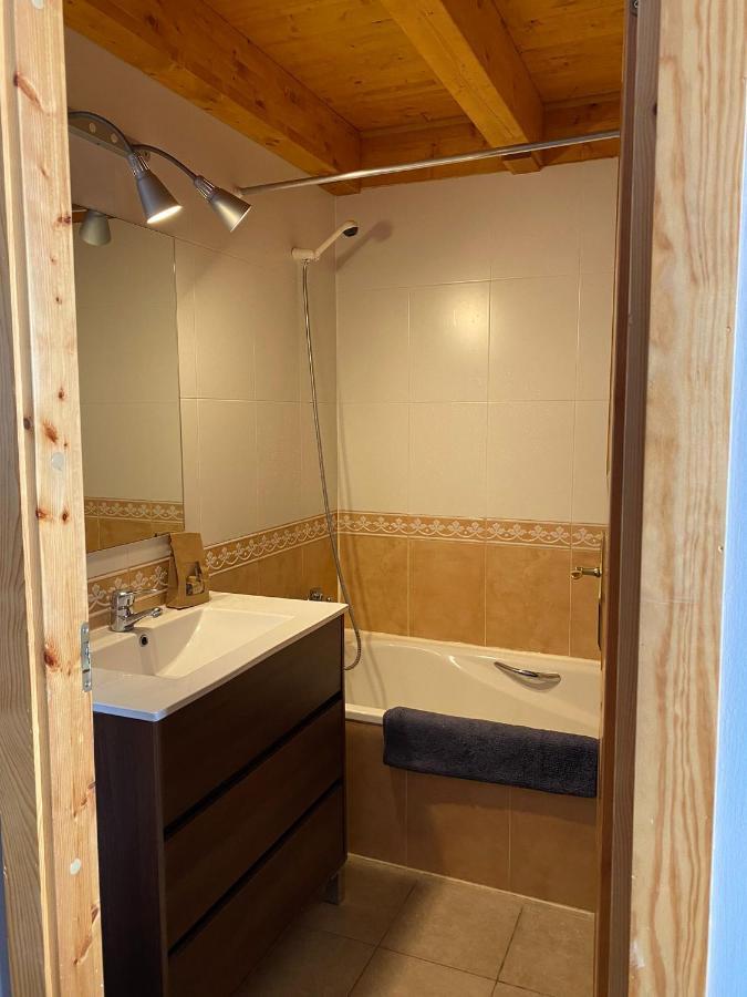 Acogedora Buardilla Duplex 6 Pax Apartman Incles Kültér fotó