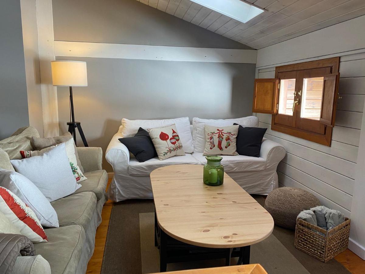 Acogedora Buardilla Duplex 6 Pax Apartman Incles Kültér fotó
